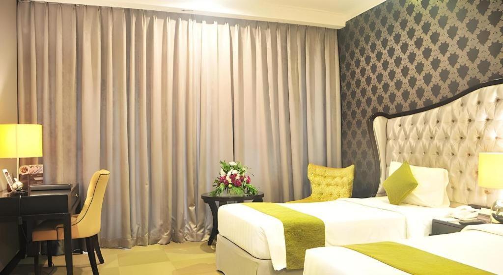 The Mirah Hotel Bogor Exterior foto